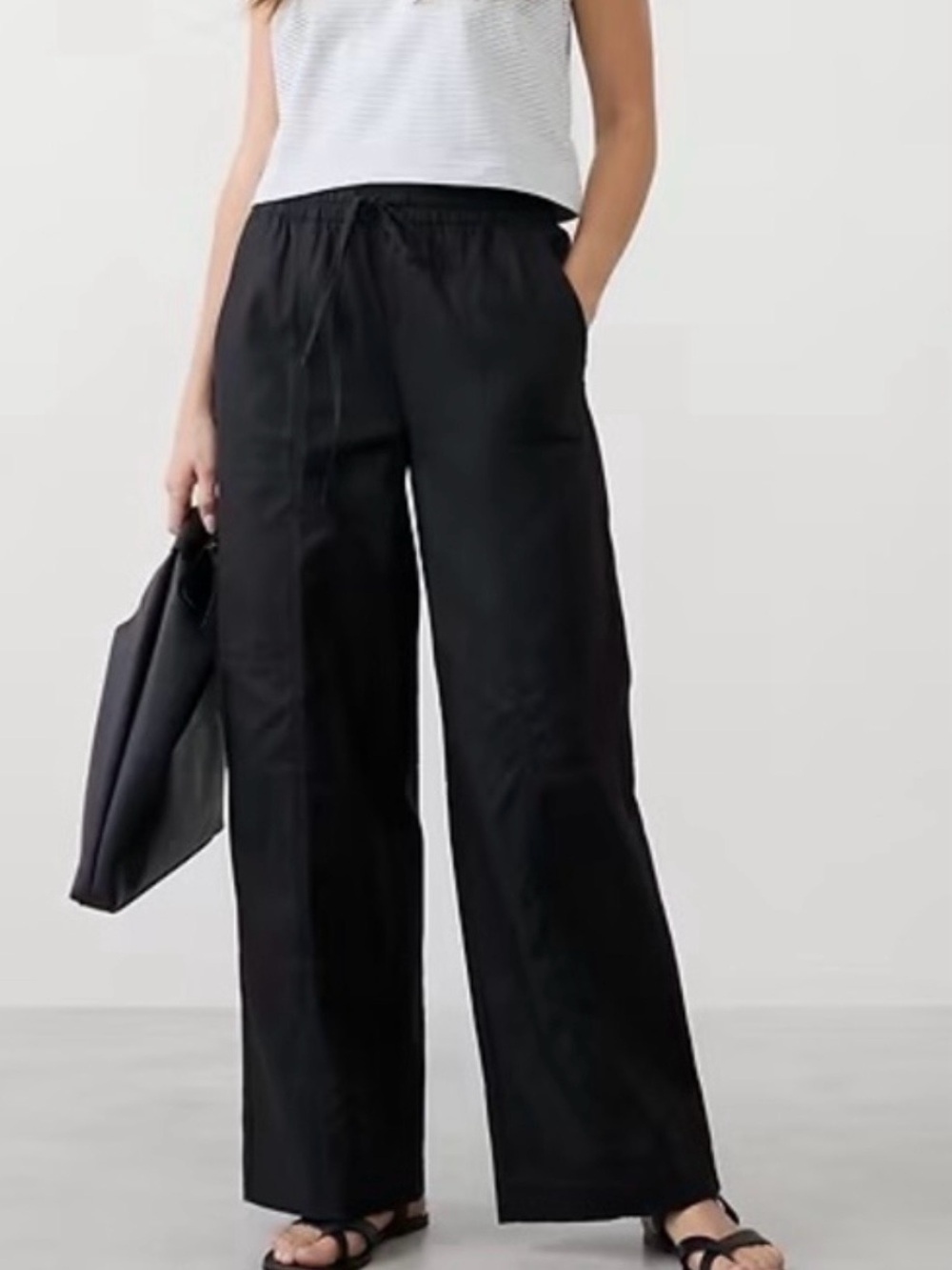 NWT Banana Republic Factory Black Wide-Leg Cargo Pull-On Pants Size L